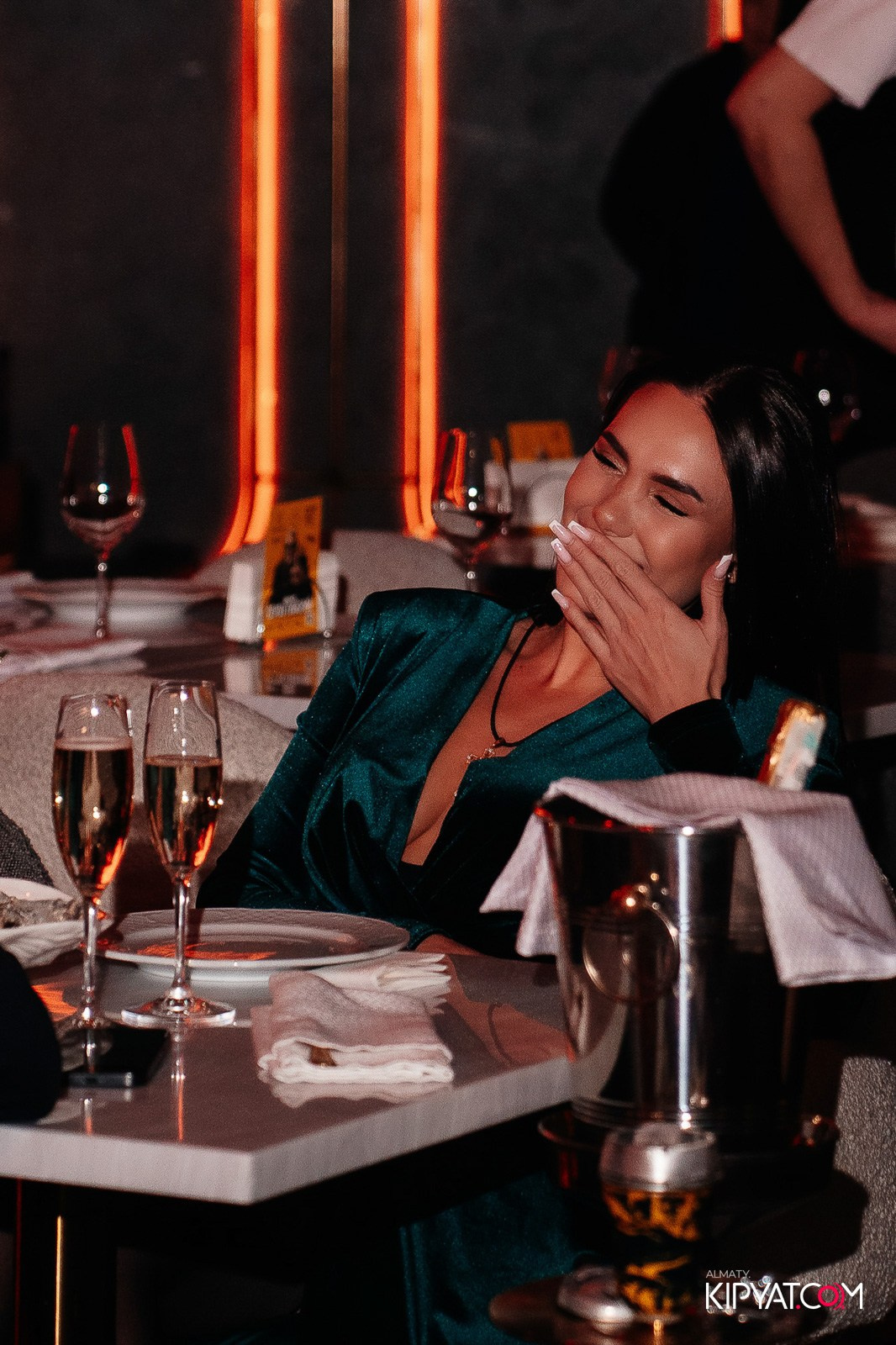 QUEEN. КИПЯТКОМ АЛМАТЫ!