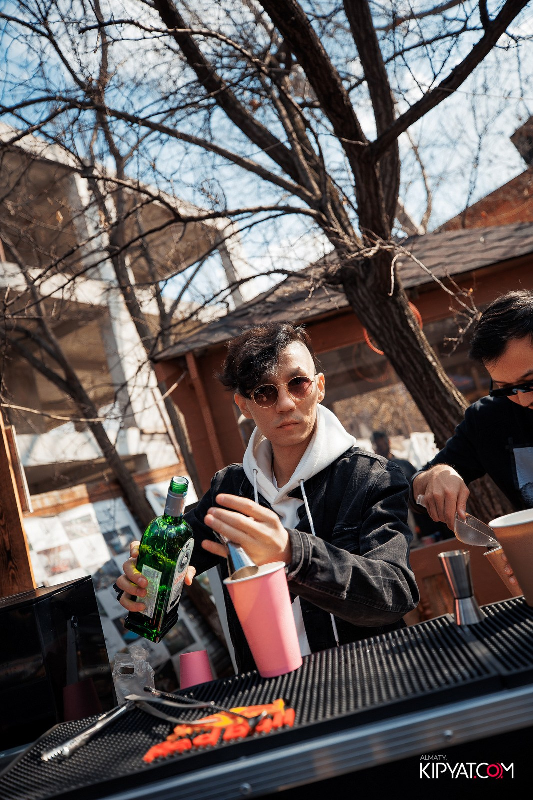 ДНЕВНОЙ РЕЙВ. КИПЯТКОМ АЛМАТЫ!