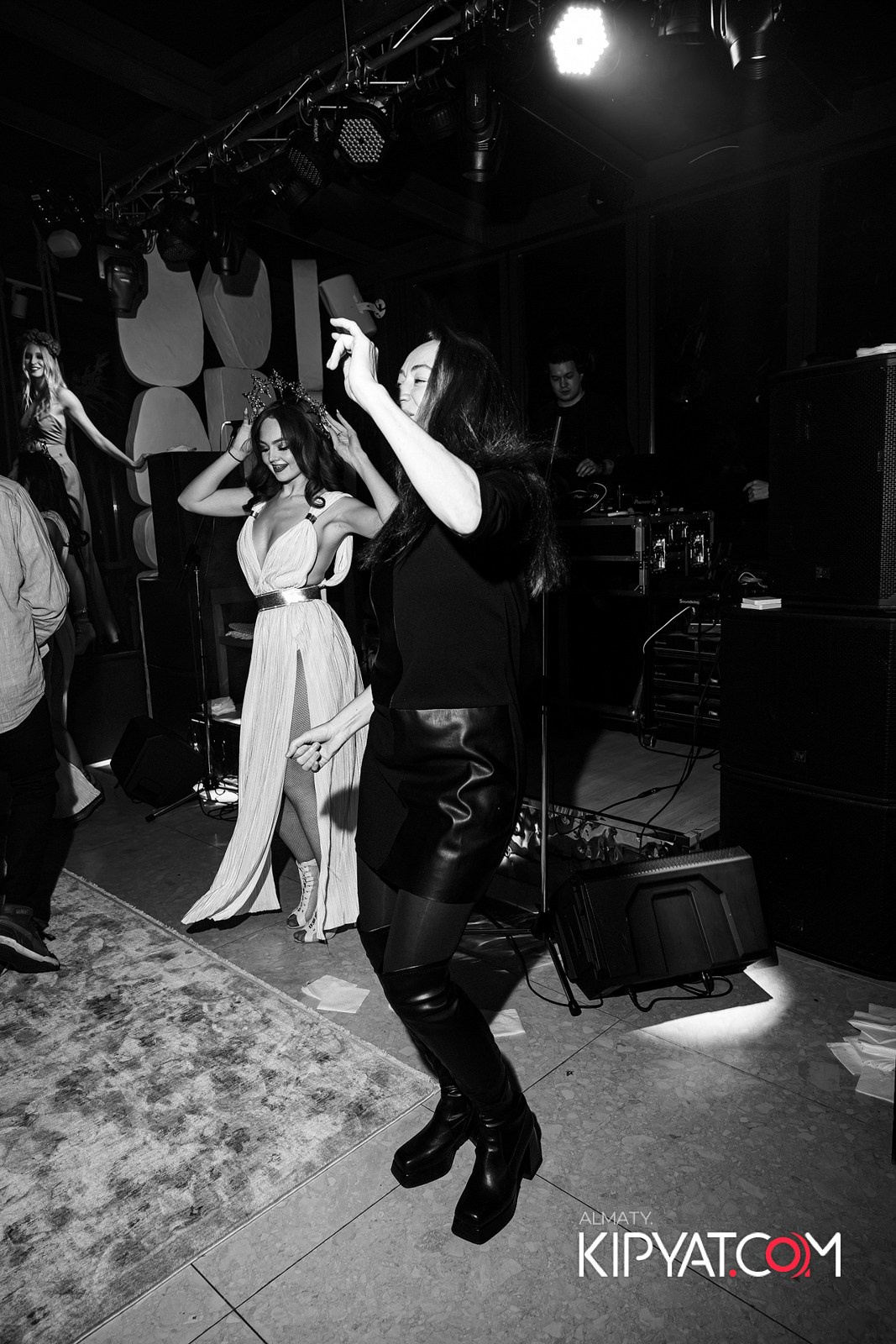 EDEN BAR & RESTAURANT. КИПЯТКОМ АЛМАТЫ!