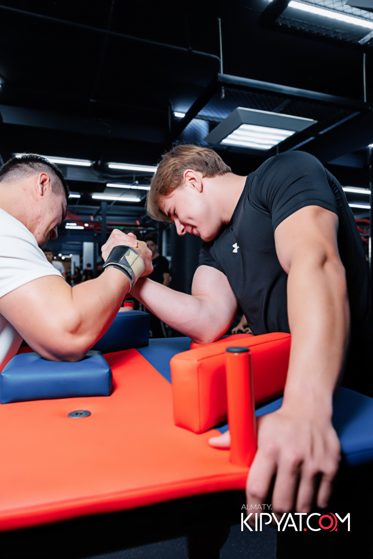 ДЕНЬ РОЖДЕНИЯ ФИТНЕС КЛУБА FITNESS BLITZ. КИПЯТКОМ АЛМАТЫ!