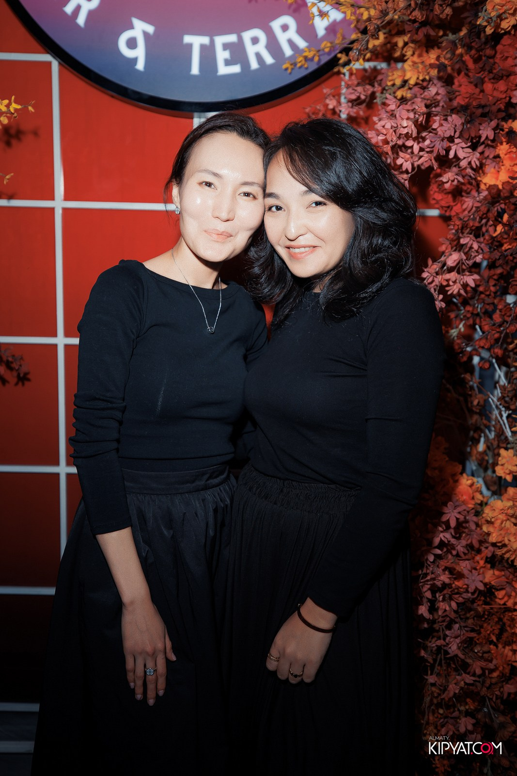 FRIENDS BAR & TERRACE. КИПЯТКОМ АЛМАТЫ!