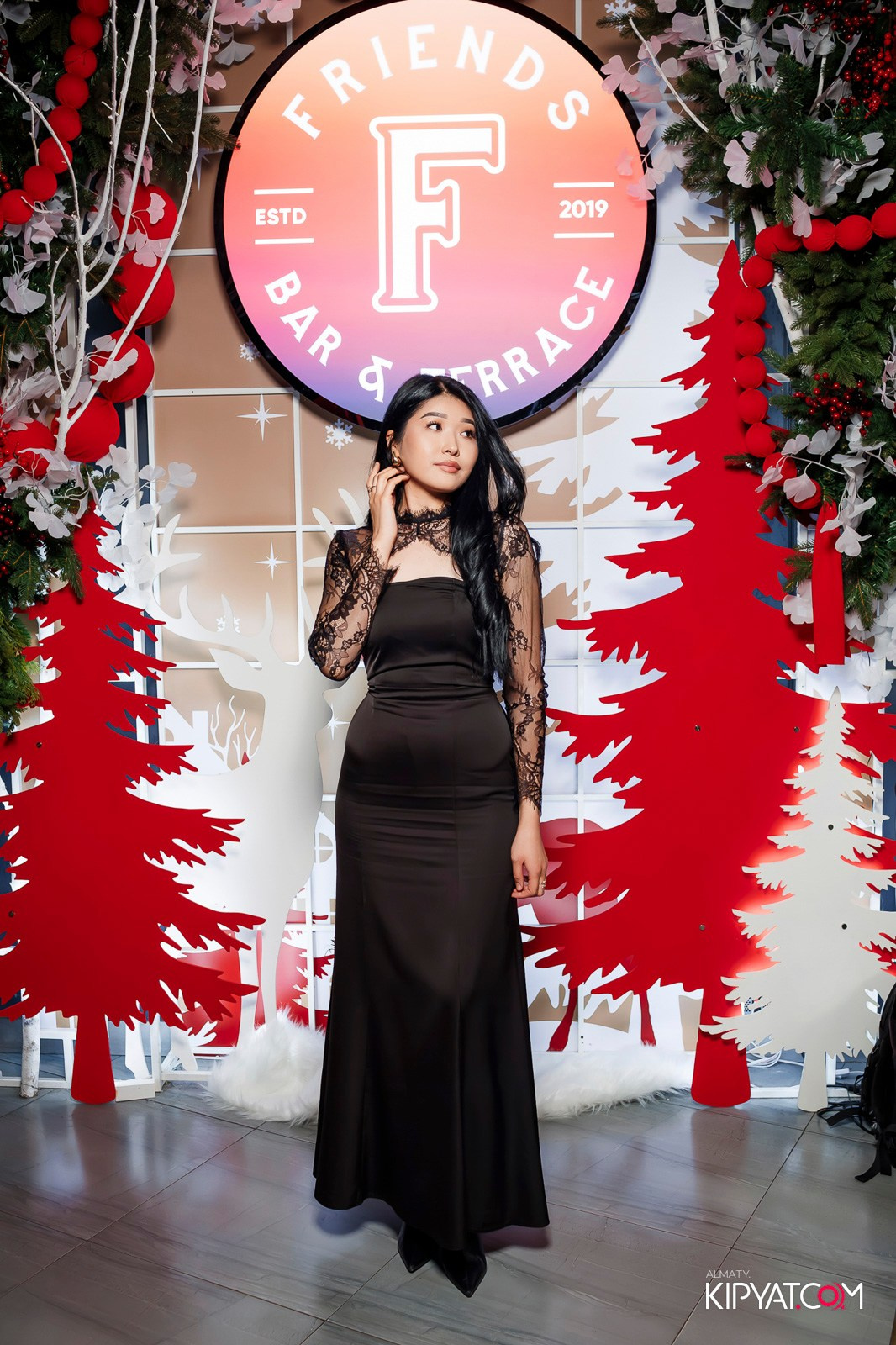FRIENDS BAR & TERRACE. КИПЯТКОМ АЛМАТЫ! Фотосъемка мероприятий в Алматы