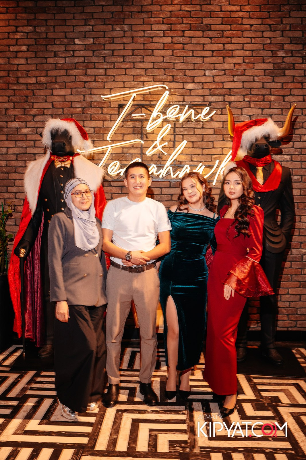 ZIYAFET MEAT HOUSE. КИПЯТКОМ АЛМАТЫ!