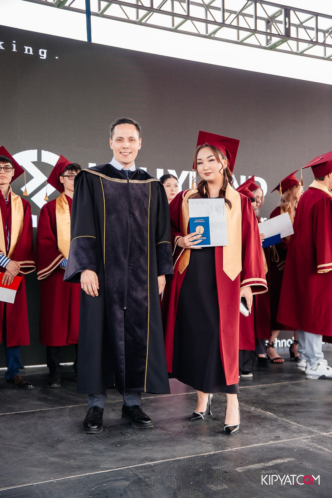 ВРУЧЕНИЕ ДИПЛОМОВ — НАРХОЗ КОЛЛЕДЖ. Part 3. КИПЯТКОМ АЛМАТЫ!