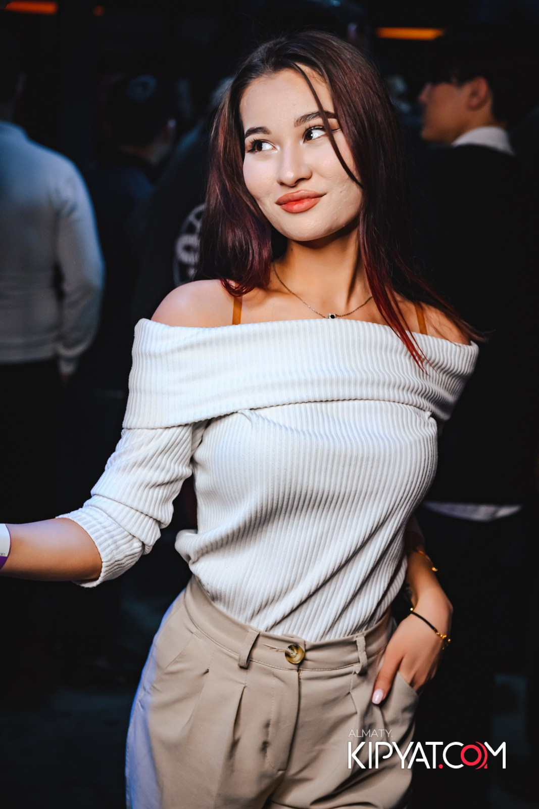 UYAT EMES BAR. КИПЯТКОМ АЛМАТЫ!