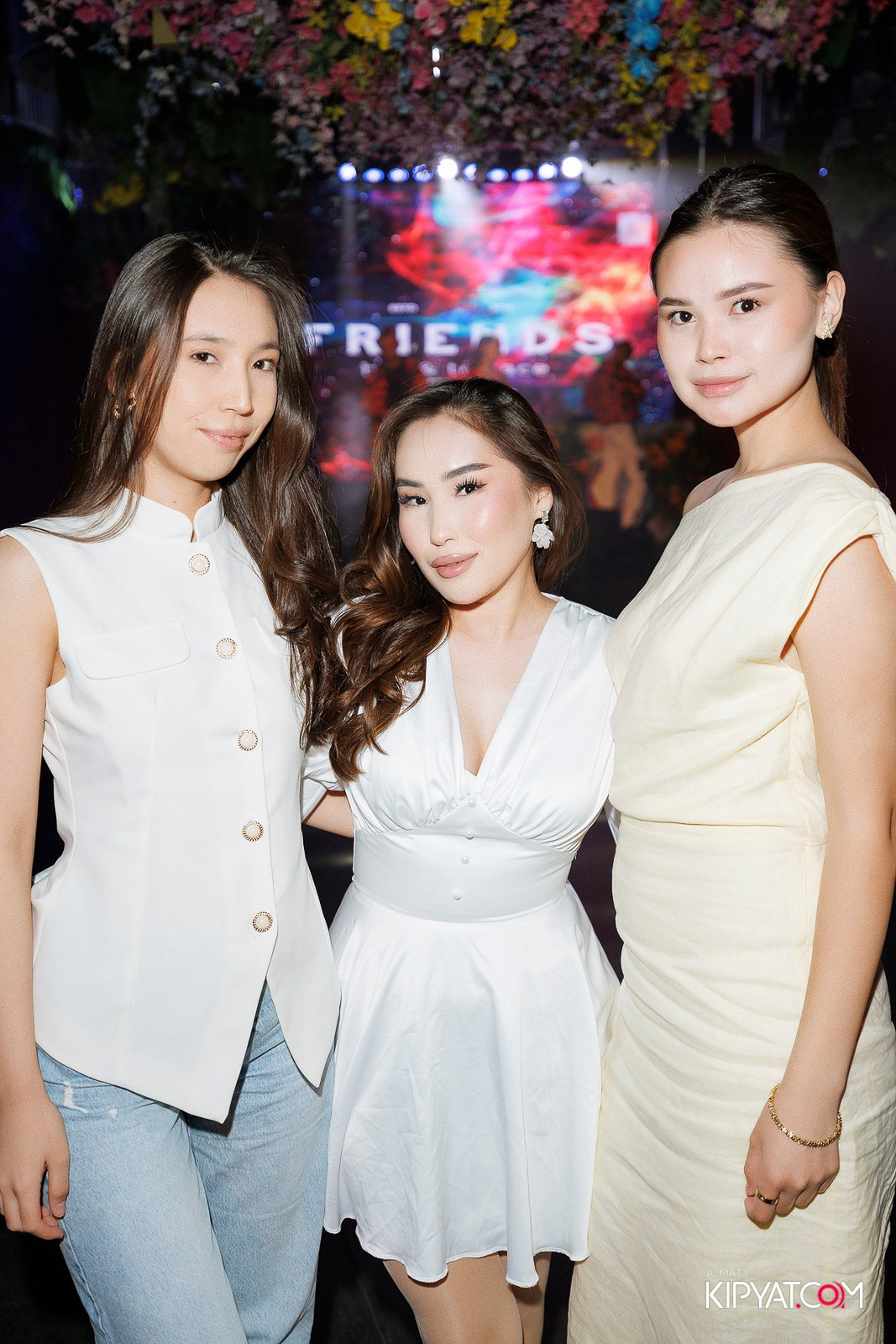 FRIENDS BAR & TERRACE. КИПЯТКОМ АЛМАТЫ! Фотосъемка мероприятий в Алматы