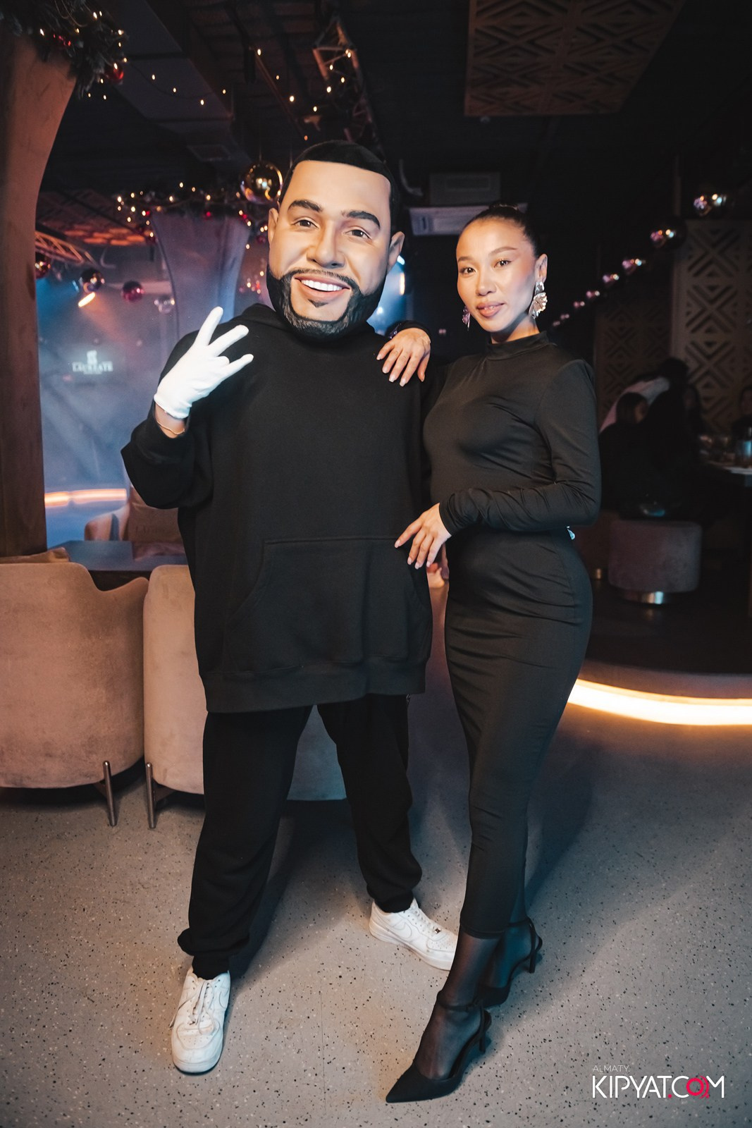 LAUREATE GRANDE CAFE. КИПЯТКОМ АЛМАТЫ!