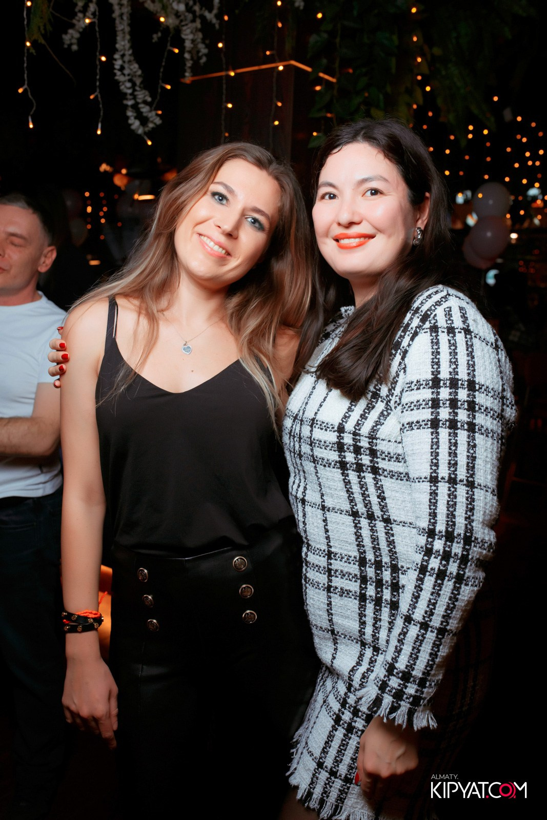 MUNCHEN PUB NA PANFILOVA. КИПЯТКОМ АЛМАТЫ!