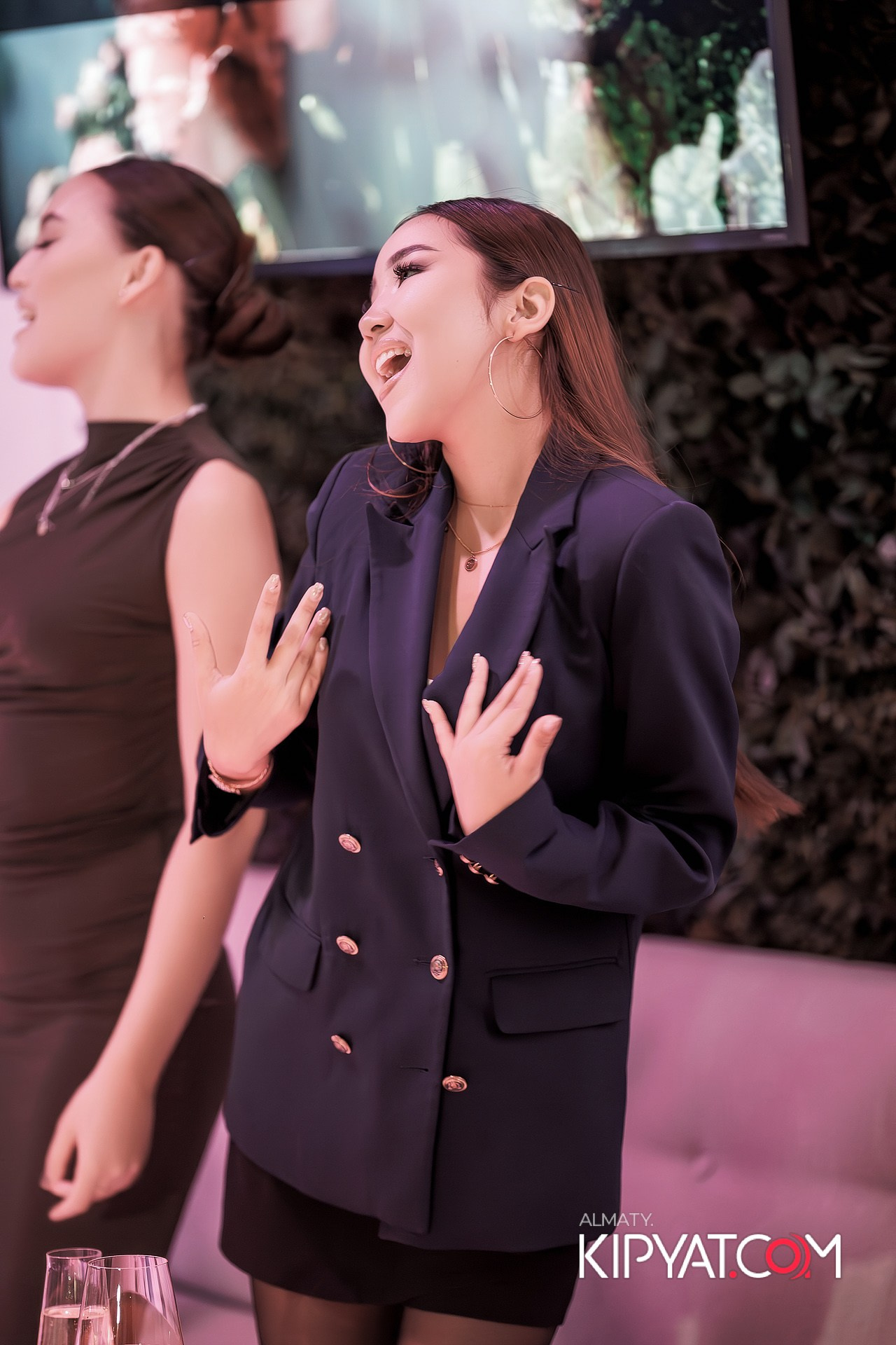 BarFly. КИПЯТКОМ АЛМАТЫ!