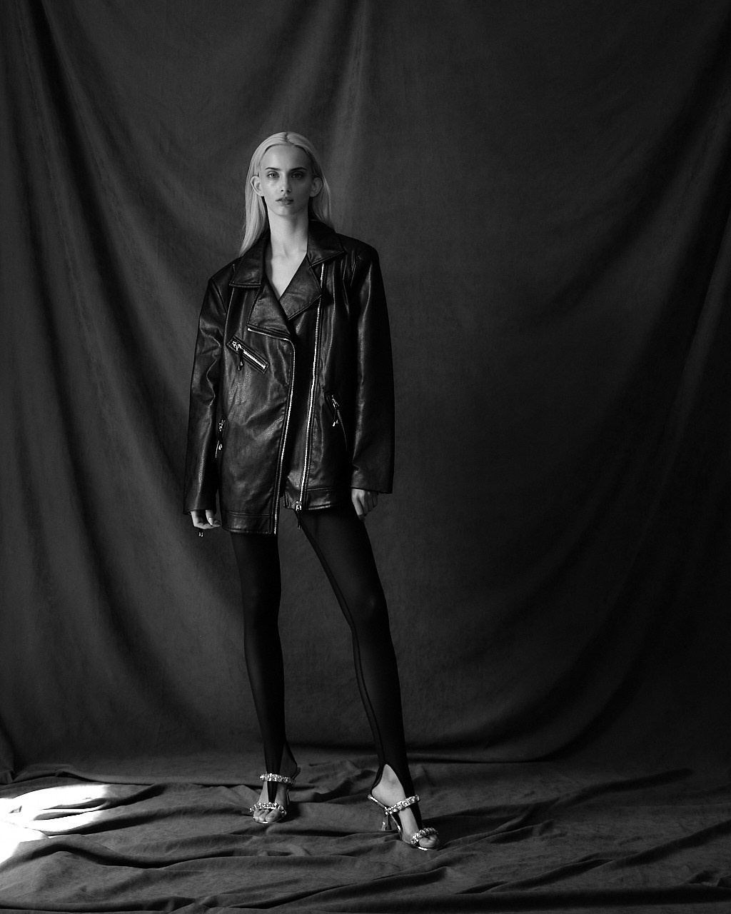 Модельный тест со стилистом и визажистом — цифра и плёнка. Свадебный фотограф Дмитрий Родионов — Санкт-Петербург и Ленинградская область