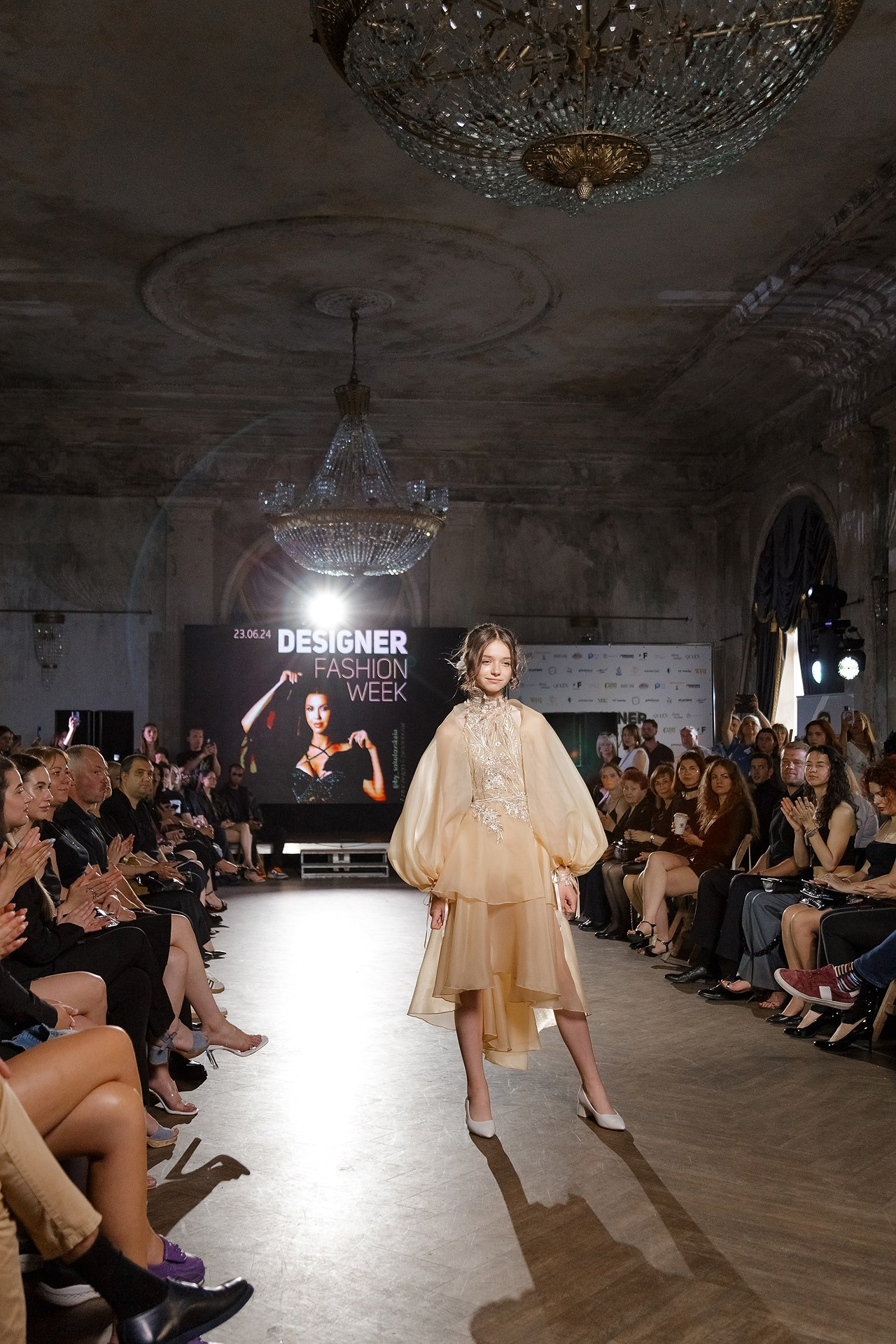 Репортаж модного показа. Светский фотограф Санкт-Петербург и ЛО