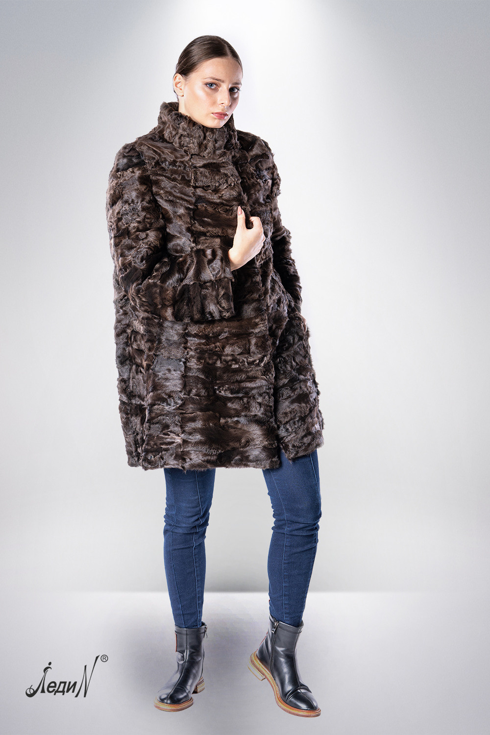 Меховые изделия. Предметный и фуд фотограф Санкт-Петербурга Сергей