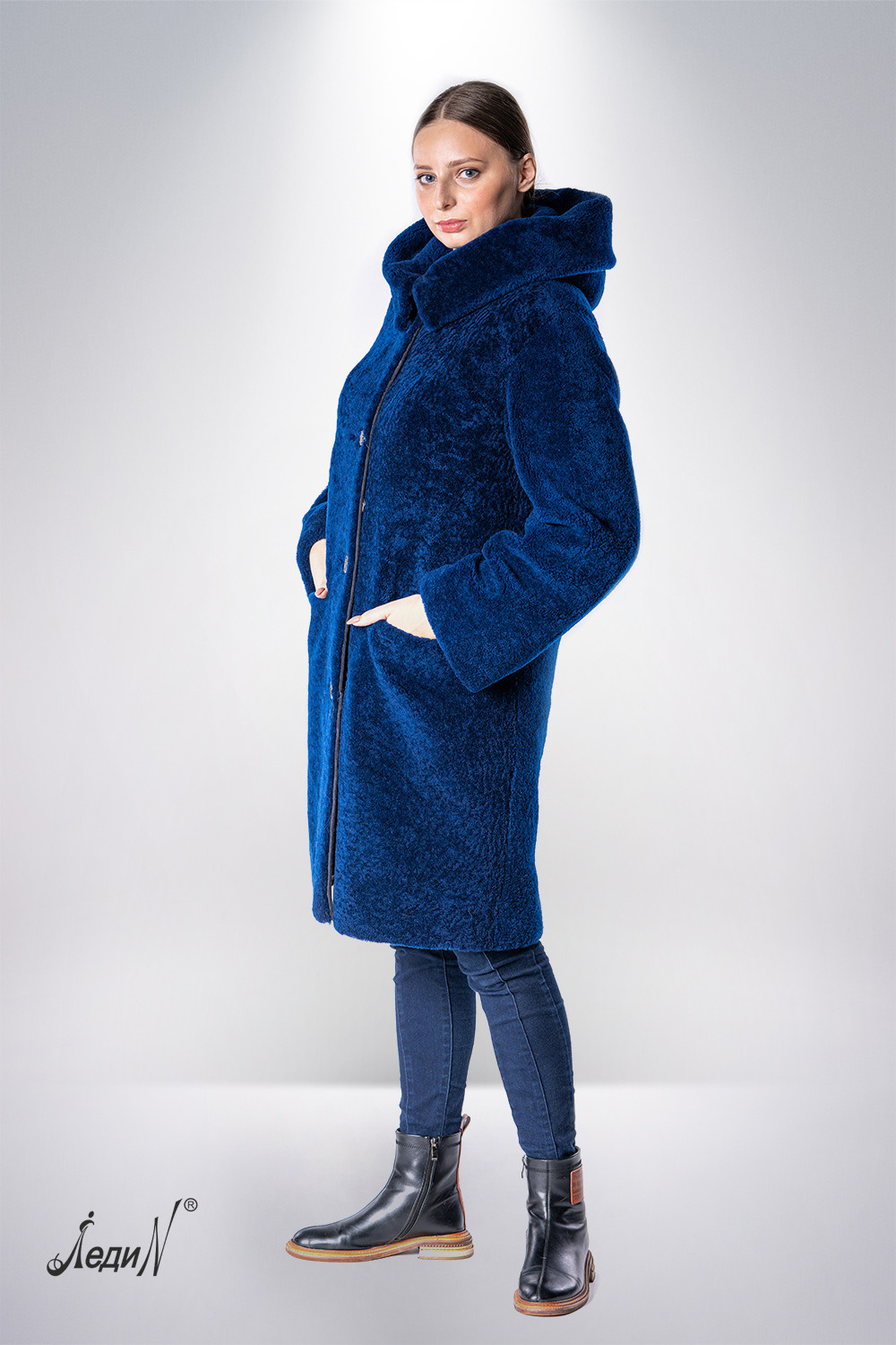 Меховые изделия. Предметный и фуд фотограф Санкт-Петербурга Сергей