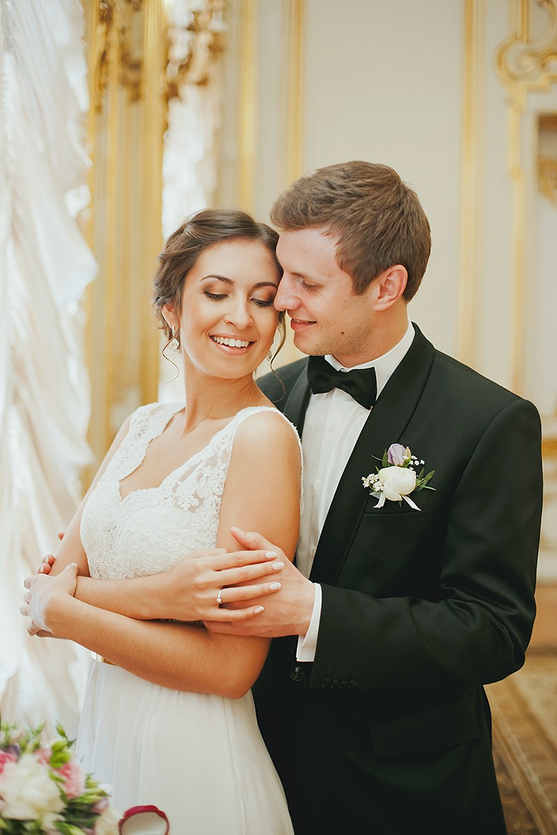 Фотосессия свадебной регистрации, фотограф Денис Шмигирилов, фотограф на свадьбу, свадебная регистрация, свадебные кольца купить, букет невесты магазины, прическа на свадьбу, свадебный визажист, аренда машины на свадьбу