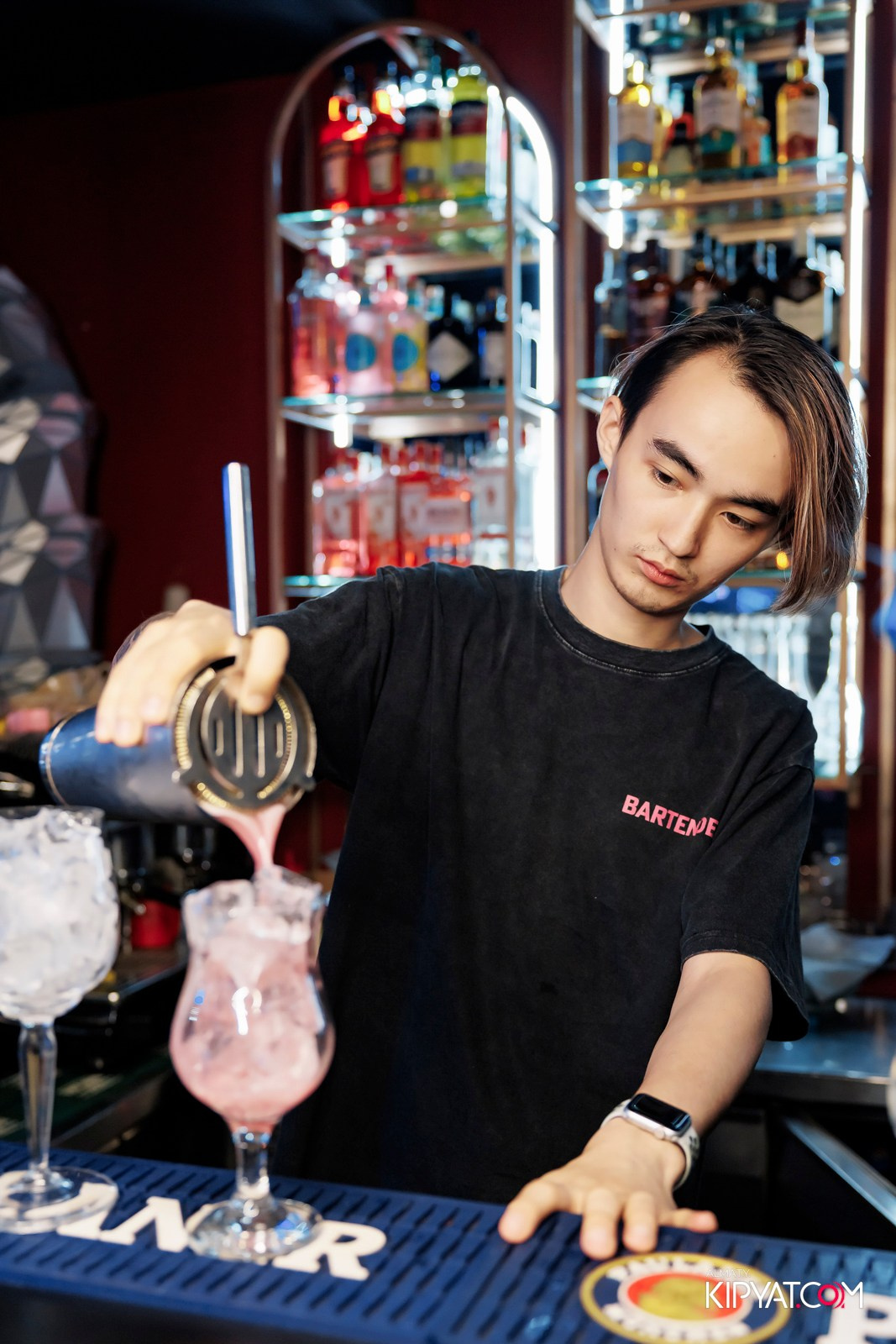 ЗАЯ, НА БИС. КИПЯТКОМ АЛМАТЫ!