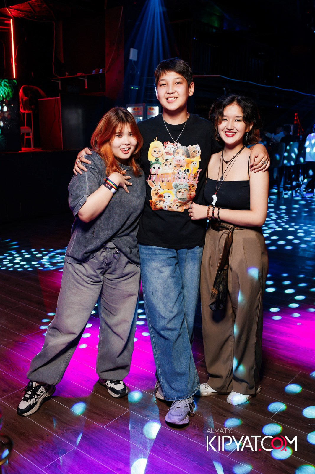 НОЧНОЙ КЛУБ ICON. КИПЯТКОМ АЛМАТЫ!