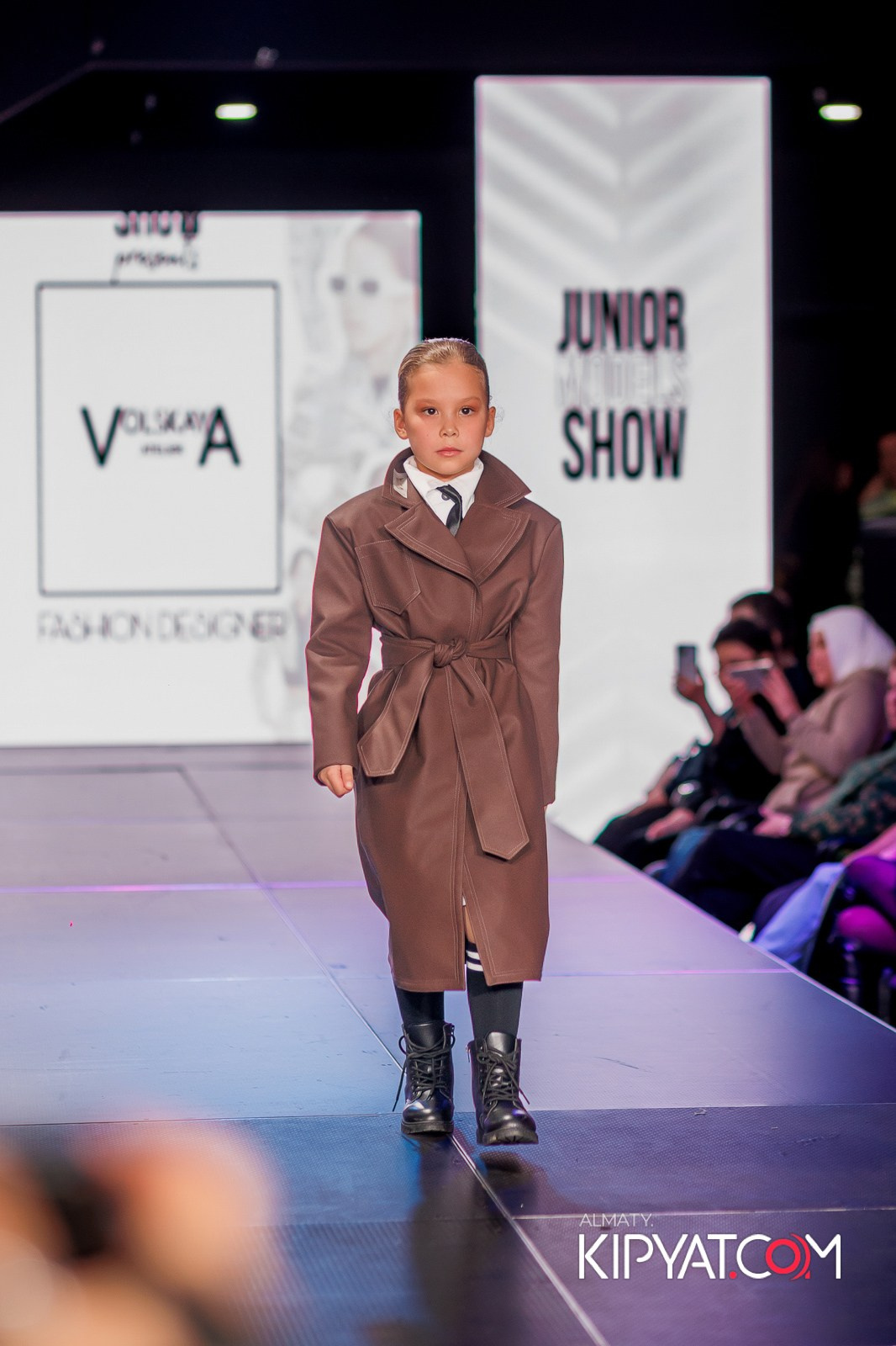 JUNIOR MODELS SHOW В РАМКАХ БЛАГОТВОРИТЕЛЬНОГО ПРОЕКТА МОДА ЗА СЧАСТЬЕ ДЕТЕЙ. КИПЯТКОМ АЛМАТЫ!