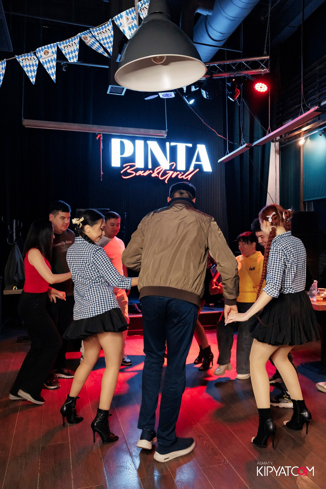 OKTOBERFEST — ПИНТА ADK. КИПЯТКОМ АЛМАТЫ!