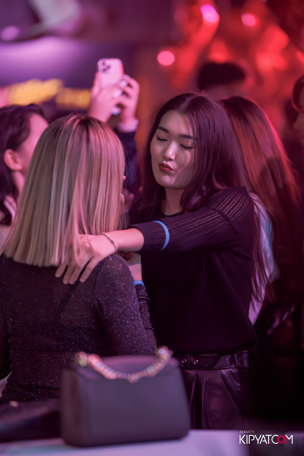 BHB. КИПЯТКОМ АЛМАТЫ!