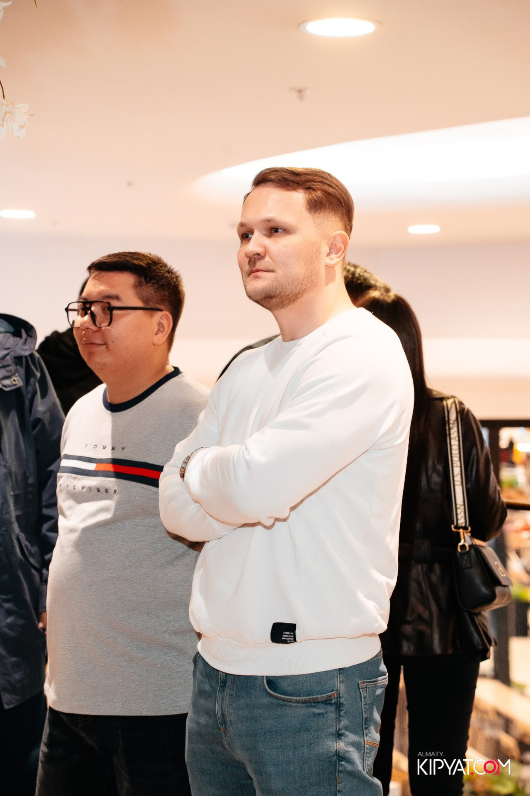 ЗАКРЫТЫЙ ПОКАЗ ФИЛЬМА «ВСЕ НА МОСЛЫ. БИТВА ПОКОЛЕНИЙ». КИПЯТКОМ АЛМАТЫ!