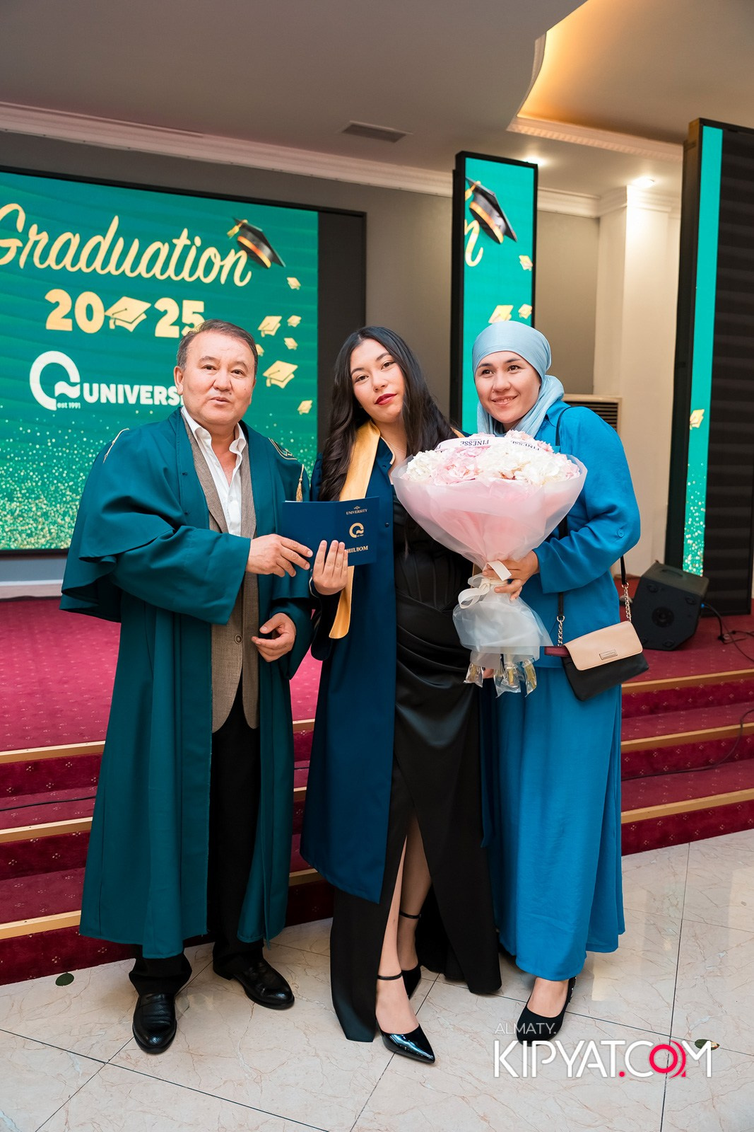 GRADUATION 2025 Q UNIVERSITY. КИПЯТКОМ АЛМАТЫ!