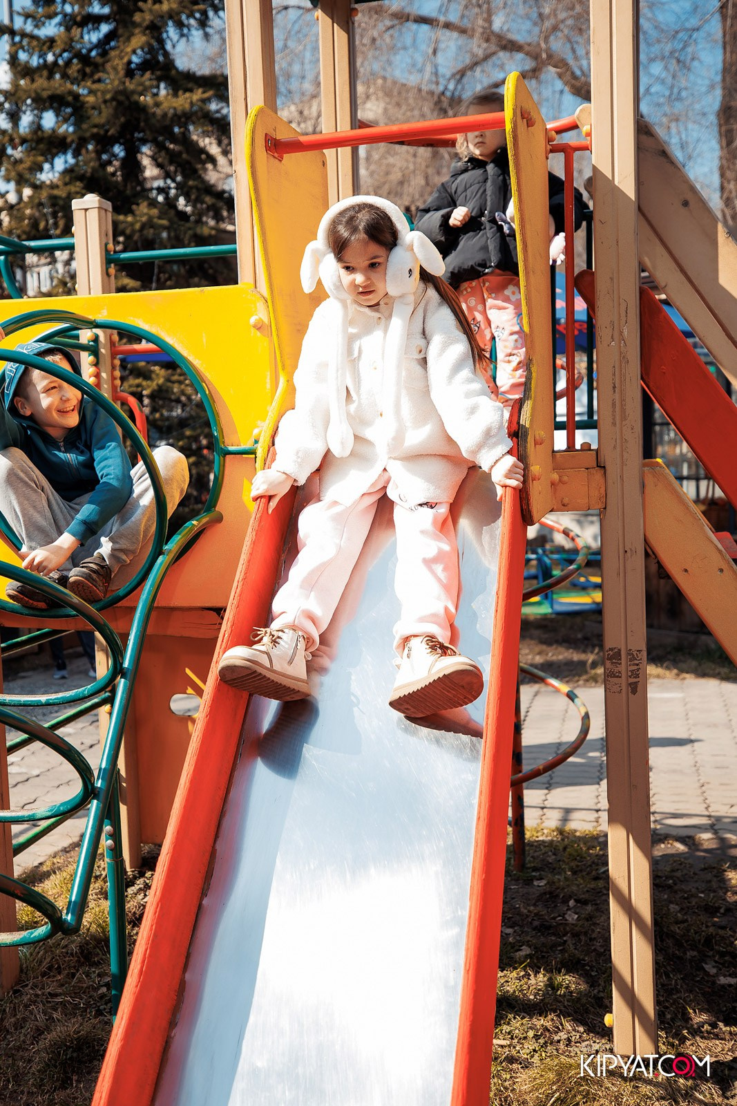 ДНЕВНОЙ РЕЙВ. КИПЯТКОМ АЛМАТЫ!