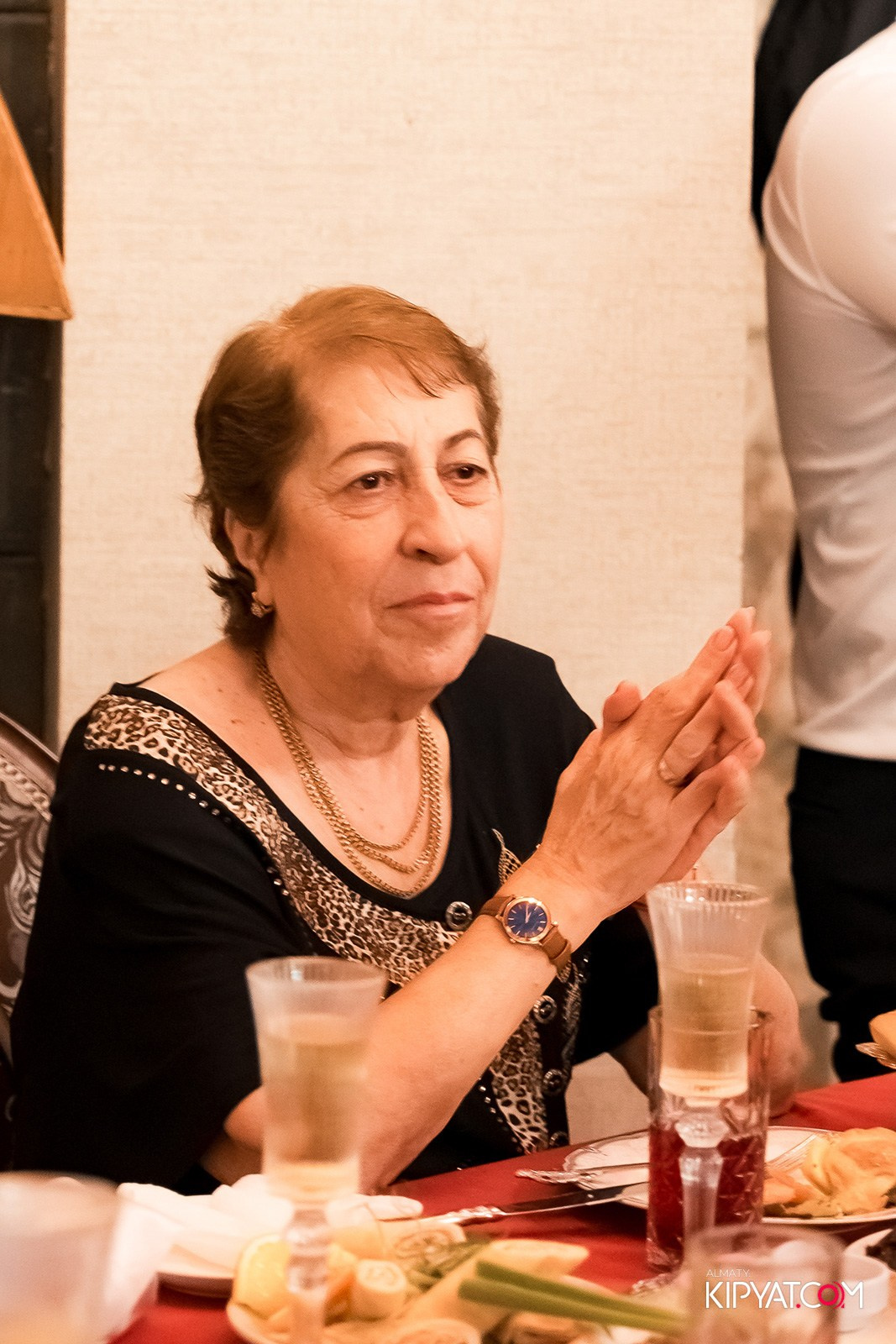 РЕСТОРАН МАРЬИНА РОЩА. КИПЯТКОМ АЛМАТЫ!