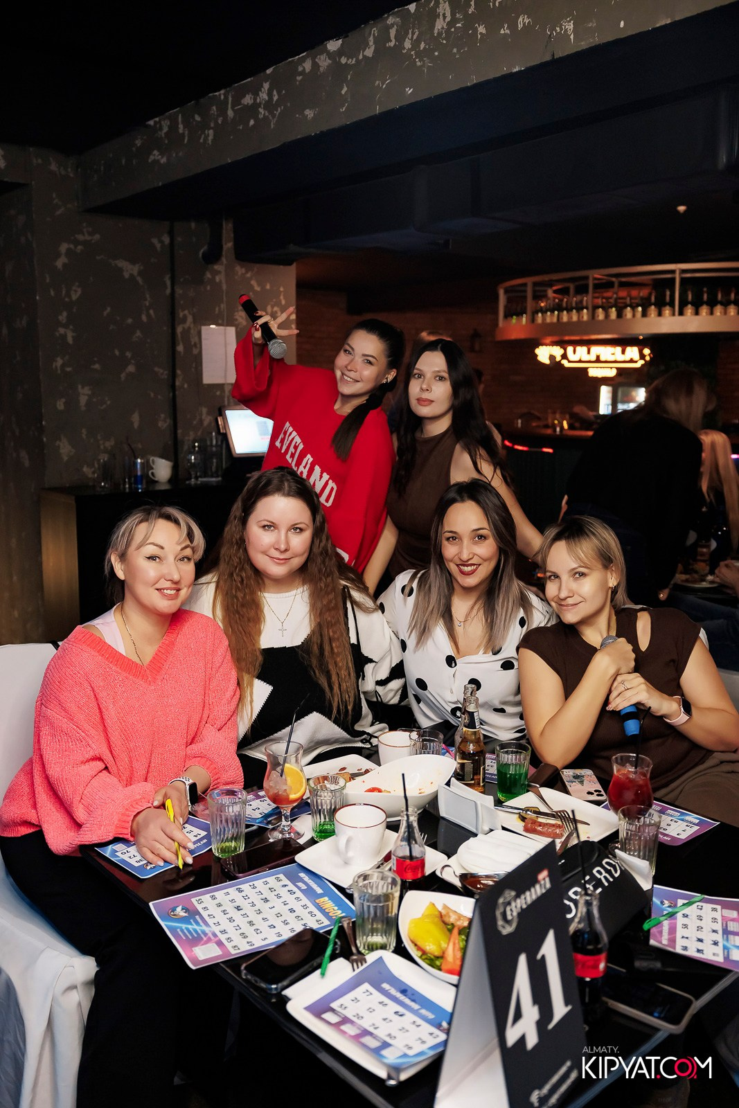 МУЗЫКАЛЬНОЕ ЛОТО В HIT RETRO. КИПЯТКОМ АЛМАТЫ! Фотосъемка мероприятий в Алматы