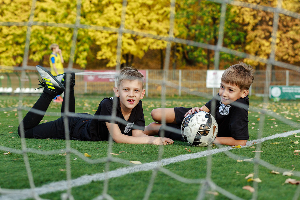 Футболисты. Классный фотограф, по мнению школьников
