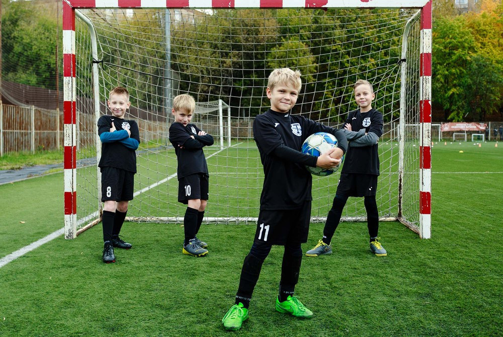 Футболисты. Классный фотограф, по мнению школьников