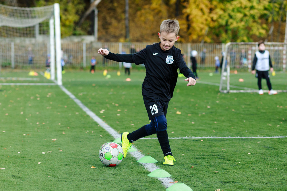 Футболисты. Классный фотограф, по мнению школьников
