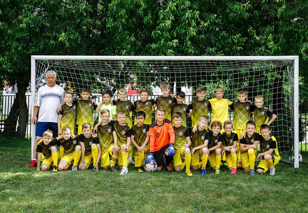 Футболисты. Классный фотограф, по мнению школьников