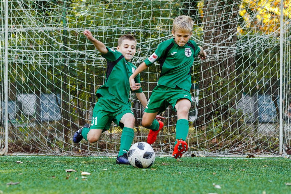 Футболисты. Классный фотограф, по мнению школьников