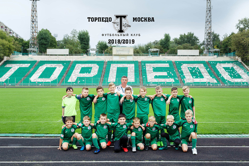 Футболисты. Классный фотограф, по мнению школьников