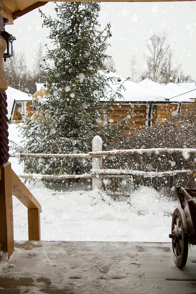 Интерьерная фотосъемка — Русская деревня Шуваловка. Репортажный фотограф Ольга Добросинская в Санкт-Петербурге