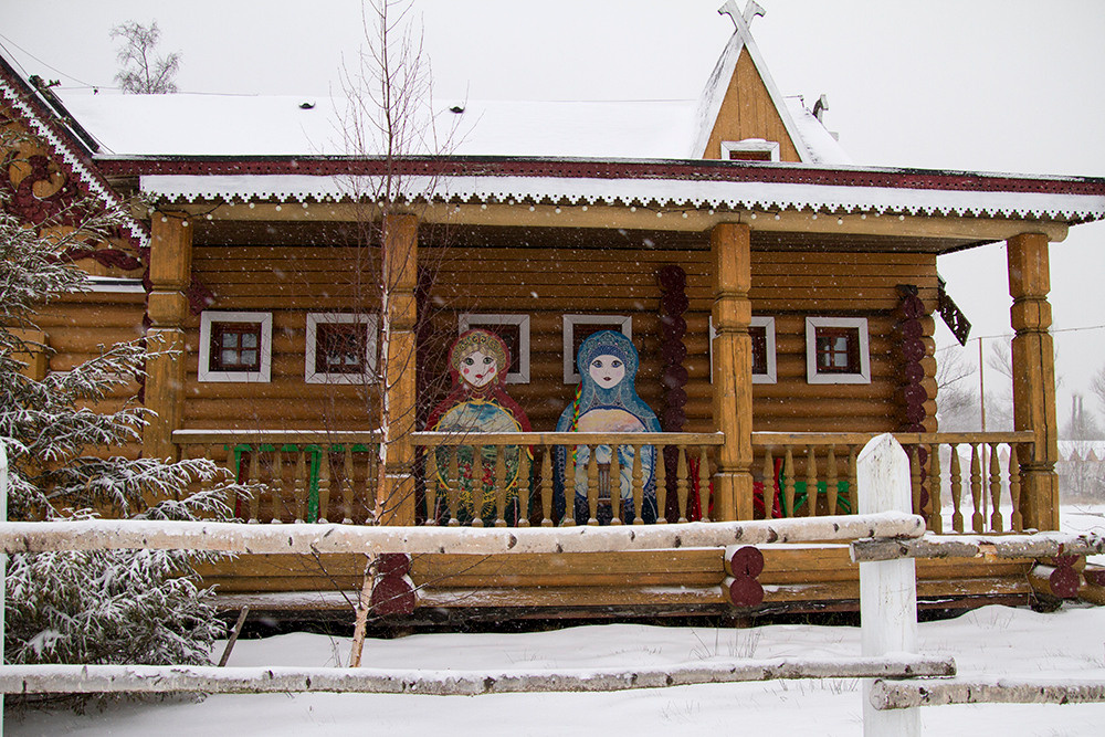 Интерьерная фотосъемка — Русская деревня Шуваловка. Репортажный фотограф Ольга Добросинская в Санкт-Петербурге