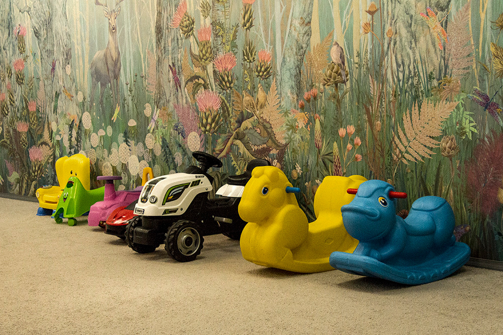 Интерьерная фотосъемка — Русская деревня Шуваловка. Репортажный фотограф Ольга Добросинская в Санкт-Петербурге