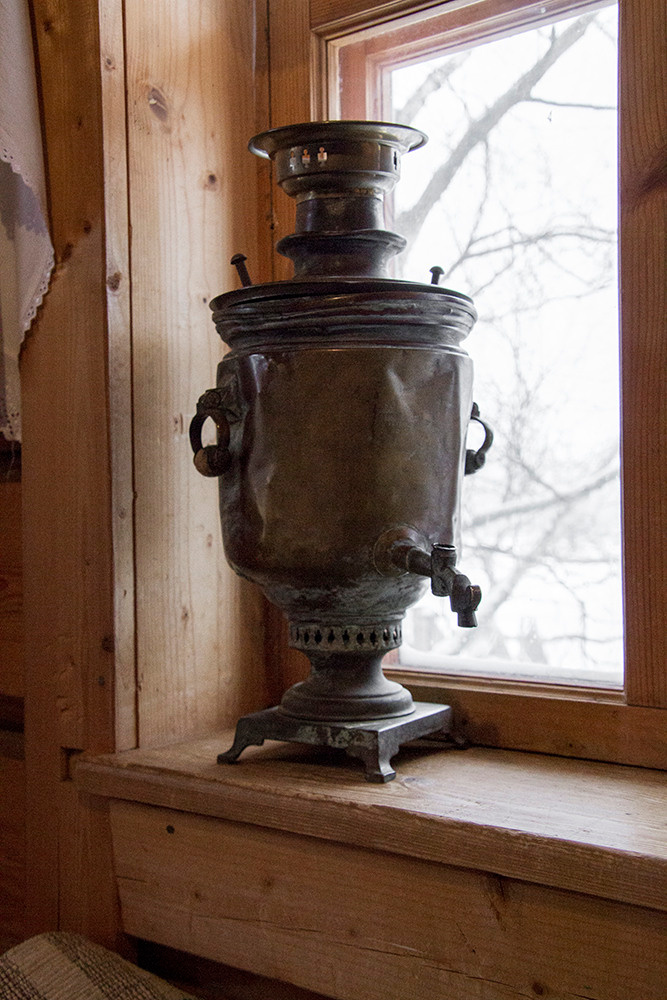 Интерьерная фотосъемка — Русская деревня Шуваловка. Репортажный фотограф Ольга Добросинская в Санкт-Петербурге