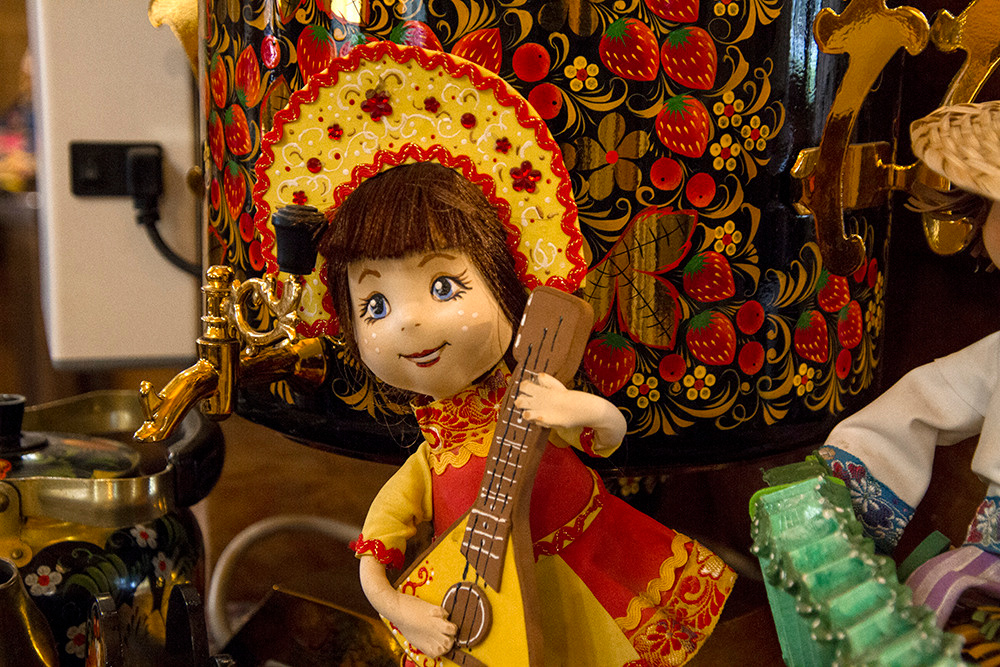 Интерьерная фотосъемка — Русская деревня Шуваловка. Репортажный фотограф Ольга Добросинская в Санкт-Петербурге