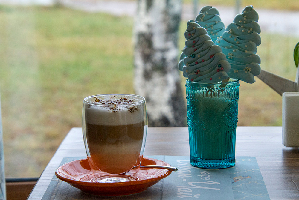 Интерьерная фотосъемка — Русская деревня Шуваловка. Репортажный фотограф Ольга Добросинская в Санкт-Петербурге