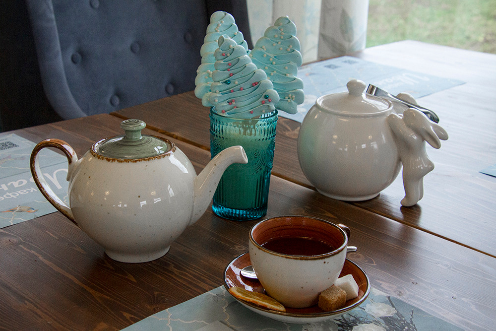 Интерьерная фотосъемка — Русская деревня Шуваловка. Репортажный фотограф Ольга Добросинская в Санкт-Петербурге