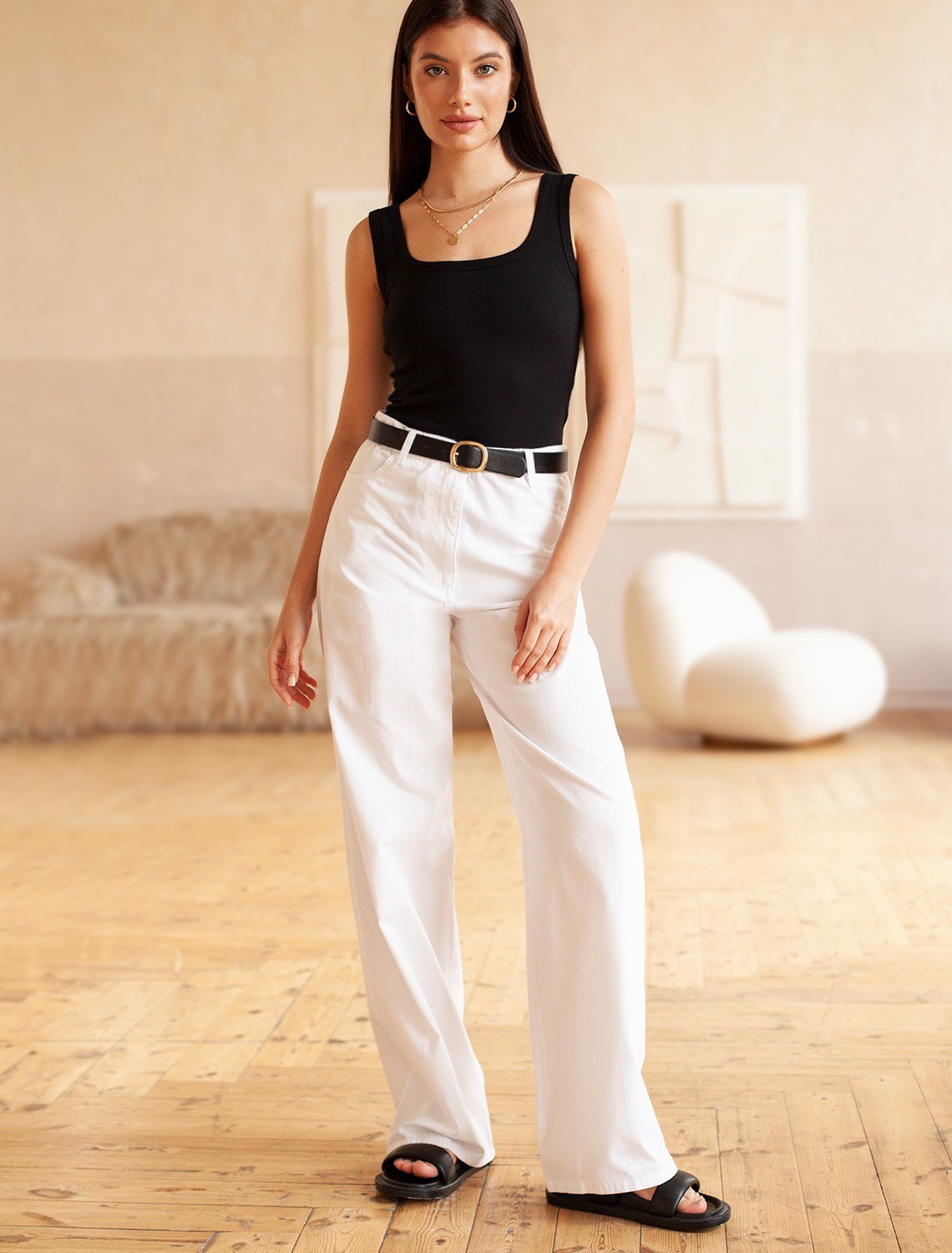 Диана, 40-42, рост 172. KED Production — продакшн из СПб. Создаём фото, видео и контент, который помогает брендам и селлерам продавать больше