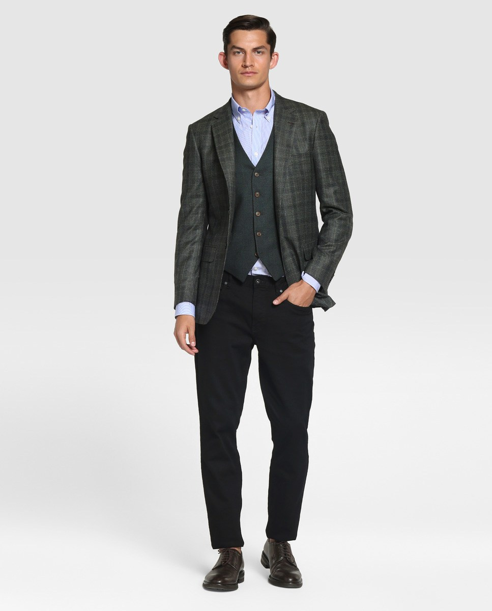 Алексей Б, 188 см, 48-50 р-р. KED Production — продакшн из СПб. Создаём фото, видео и контент, который помогает брендам и селлерам продавать больше