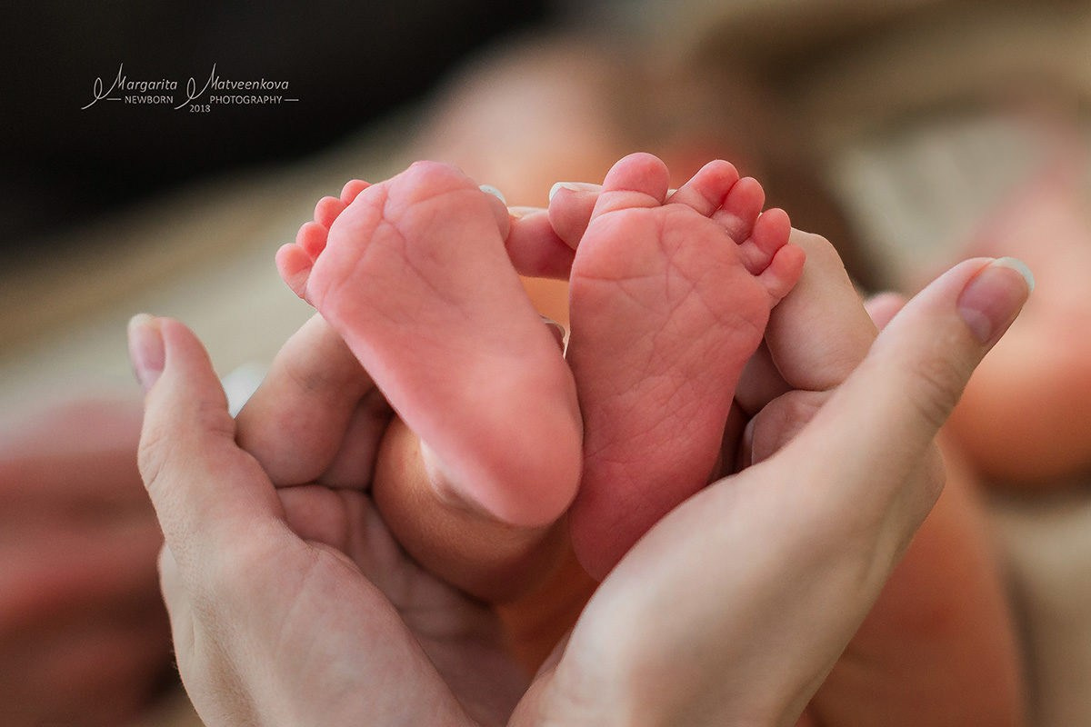 Newborn — груднички. Фотограф Крещение Венчание Москва