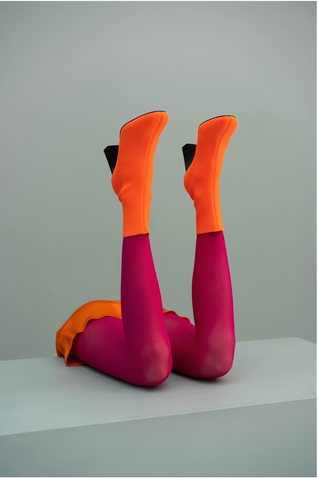 Фотосессия для продажи обуви на маркетплейсах креативное фото