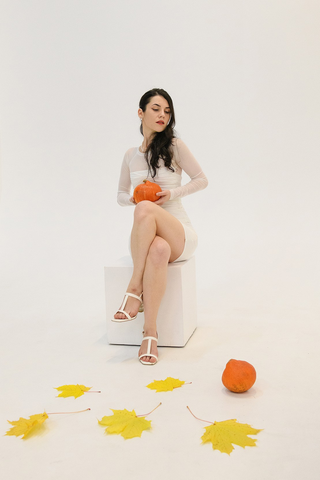 «Тыквы».Студийная импровизация. Надежда и Анастасия. Организация и проведение фотосъемок в Санкт-Петербурге. Фотограф Смирягин Илья