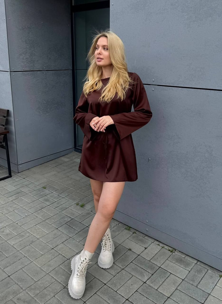 Алиса Б Размер М, Рост 174, Параметры 85/67/95. LUNAPRO Дом стильных, сборных и индивидуальных съемок для брендов