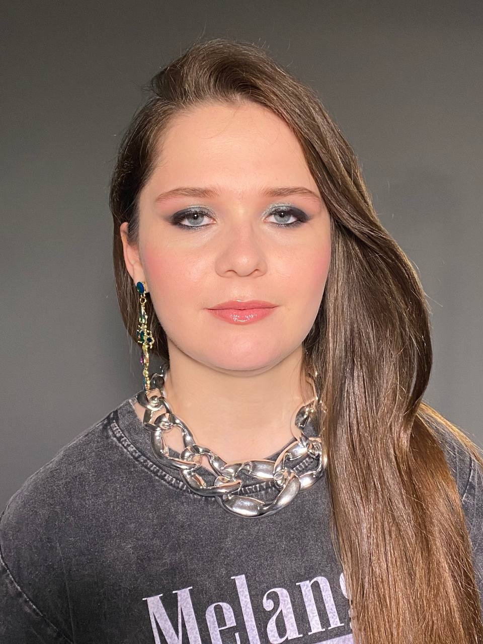 Виктория. Наталья Даньшина — Визажист-Стилист причесок