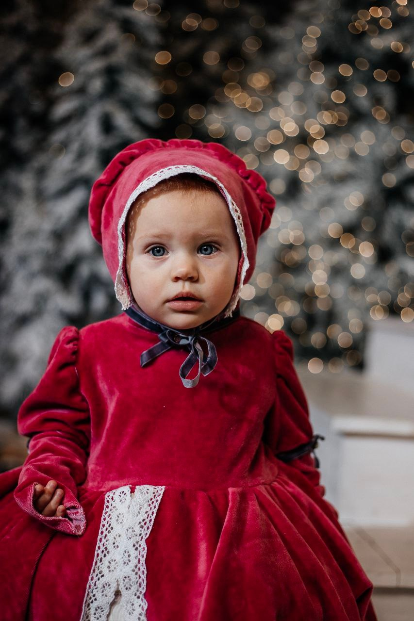 Модель девочка для предметной съемки Младислава Казань| Sale Easy