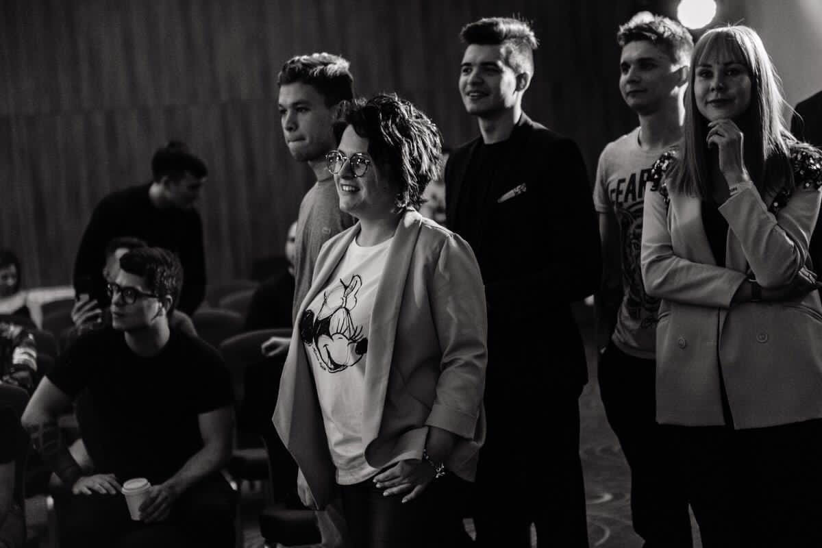 Вечеринки. Людмила Тихонова